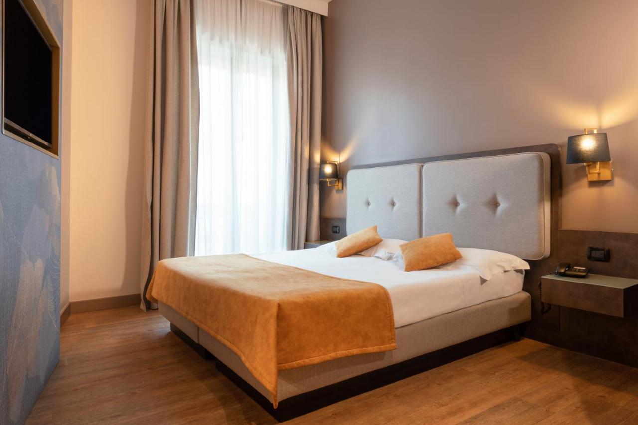 Mokinba Hotels King Milano Exterior foto