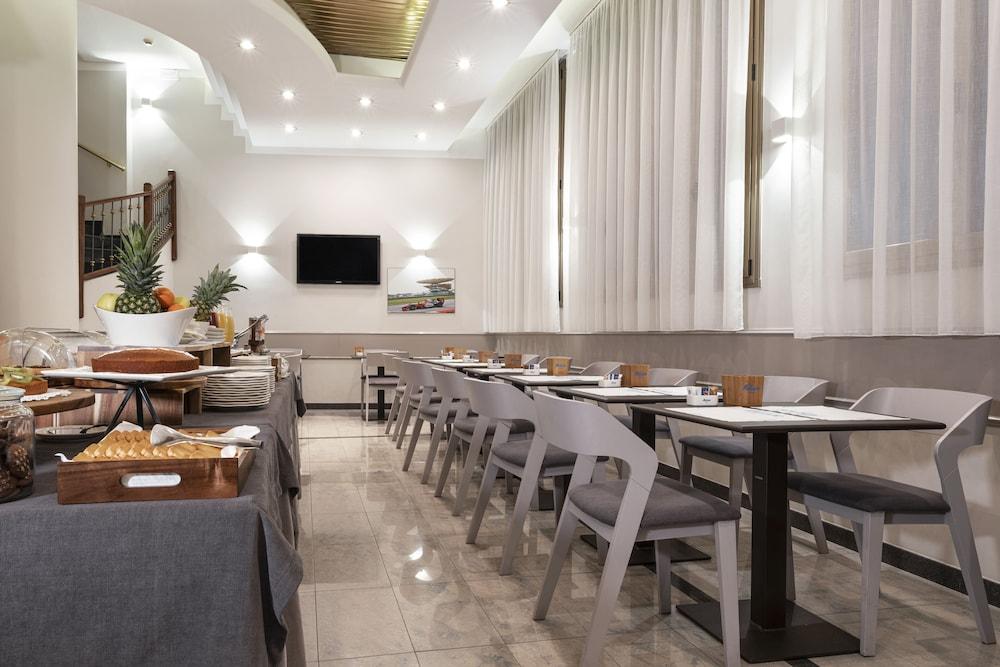 Mokinba Hotels King Milano Exterior foto